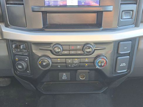 Used 2025 Ford F350 XLT image 22