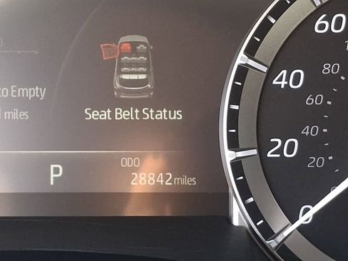 Certified 2023 Toyota Highlander LE image 22