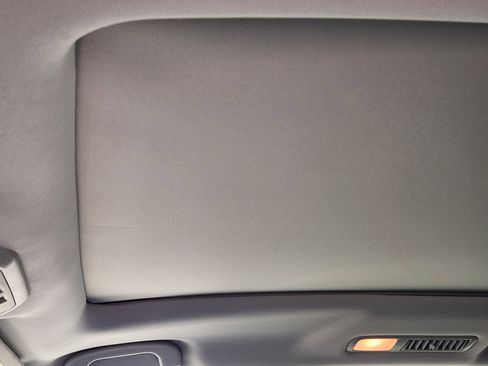 Used 2023 Subaru Ascent Limited w/ Technology Package image 27