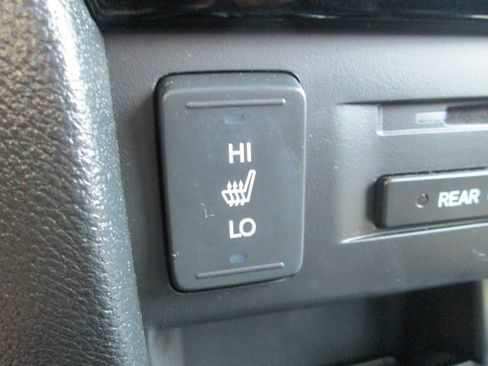 Used 2017 Honda Pilot Touring image 22