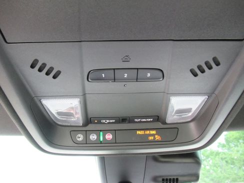Used 2022 Cadillac XT4 Sport w/ Comfort Package FWD image 26