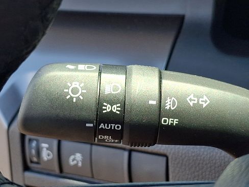 Used 2025 Toyota Tacoma TRD Sport w/ TRD Sport Premium Package AWD/4WD image 26