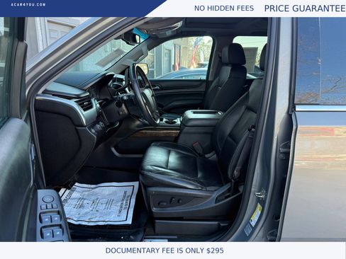 Used 2017 Chevrolet Suburban LT image 10