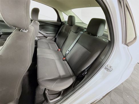 Used 2017 Ford Focus SE w/ Cold Weather Package image 25