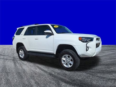 Used 2020 Toyota 4Runner SR5 image 2