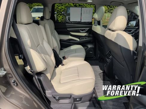 Used 2022 Subaru Ascent Limited w/ Technology Package AWD/4WD image 17