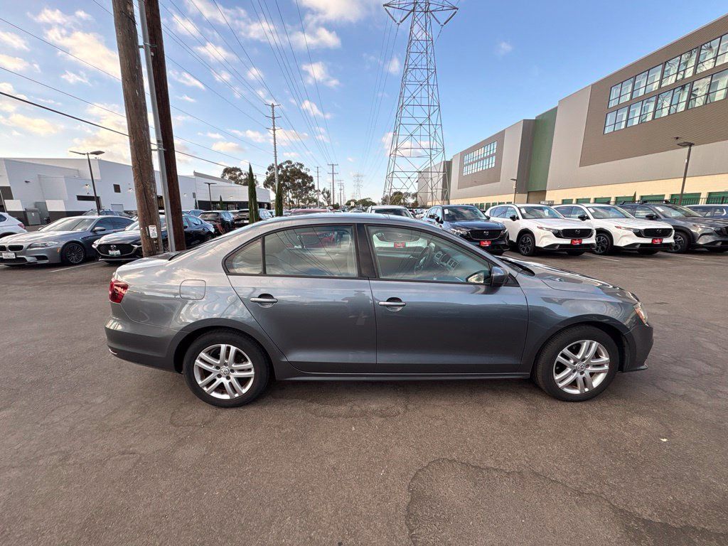 Used 2018 Volkswagen Jetta S FWD image 6