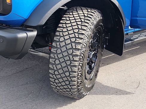 Used 2023 Ford Bronco Wildtrak image 36