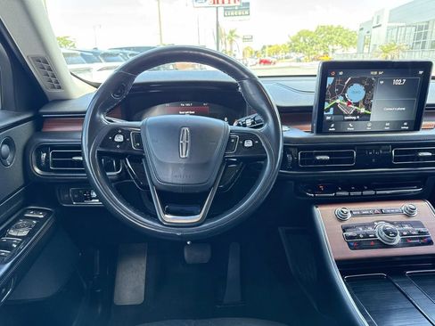 Certified 2022 Lincoln Aviator Reserve AWD/4WD image 16