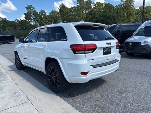 Used 2019 Jeep Grand Cherokee Altitude image 7