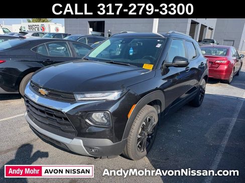 Used 2023 Chevrolet TrailBlazer LT AWD/4WD image 3