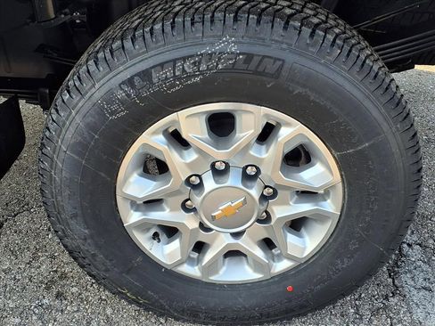 New 2026 Chevrolet Silverado 3500 W/T image 7
