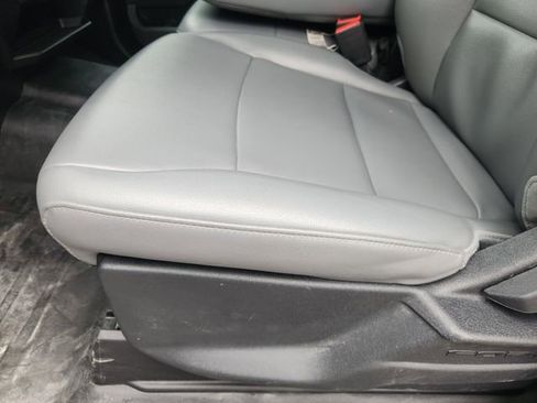 Used 2025 Ford F150 XL w/ Tow/Haul Package RWD image 18