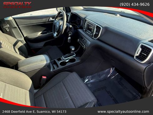 Used 2018 Kia Sportage LX image 17