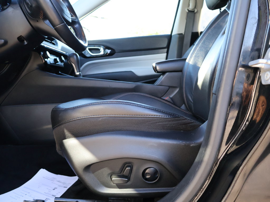 Used 2022 Jeep Compass Limited AWD/4WD image 29