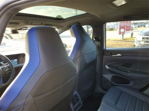 Certified 2024 Volkswagen Golf R image 11