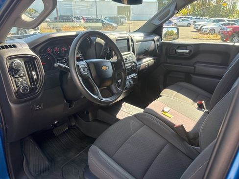 Used 2023 Chevrolet Silverado 1500 Custom image 14