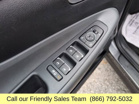 Used 2023 Hyundai Santa Fe SEL image 13