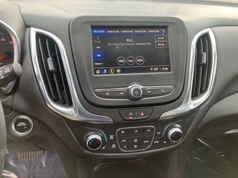 Used 2023 Chevrolet Equinox LT w/ Driver Convenience Package image 16