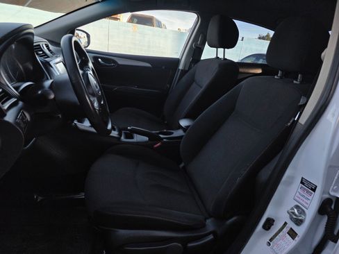 Used 2019 Nissan Sentra S image 10