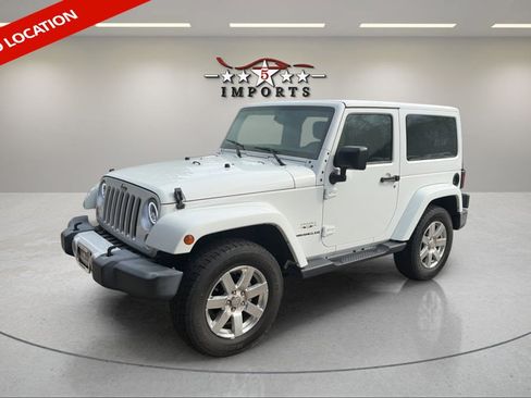 Used 2016 Jeep Wrangler Sahara w/ Dual Top Group AWD/4WD image 1