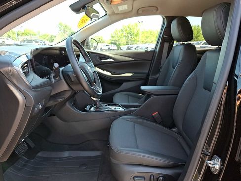 Used 2025 Buick Encore GX Preferred w/ Comfort Package AWD/4WD image 13