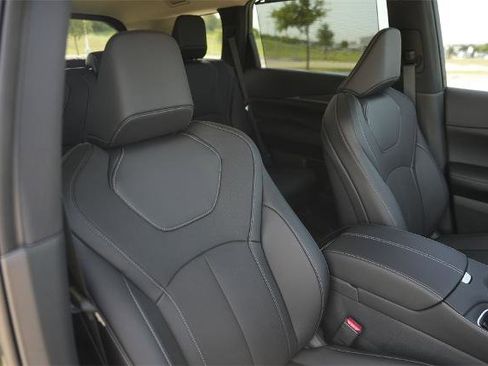 Certified 2026 INFINITI QX60 Luxe w/ Cargo Package image 15