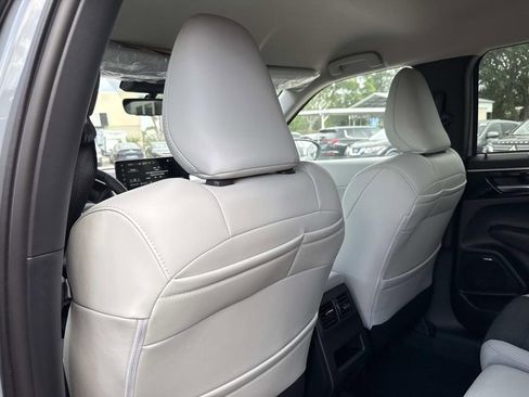 New 2026 Mitsubishi Outlander SE FWD image 12