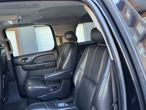 Used 2008 GMC Yukon XL SLT image 25