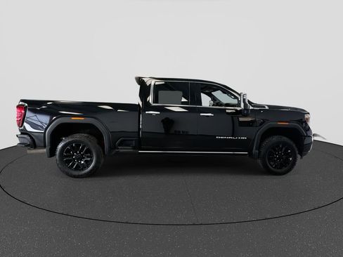 Used 2021 GMC Sierra 2500 Denali w/ Denali Black Diamond Edition image 10