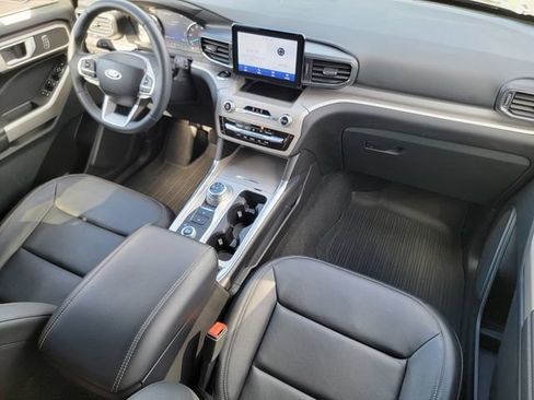 Certified 2023 Ford Explorer XLT w/ Equipment Group 202A AWD/4WD image 40