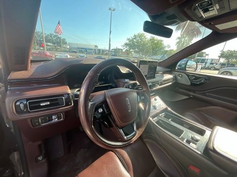 Used 2022 Lincoln Aviator Black Label Grand Touring AWD/4WD image 10