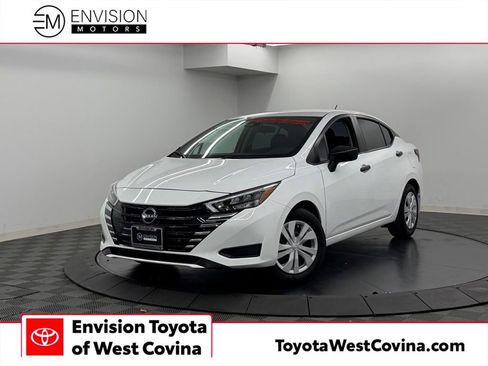 Used 2025 Nissan Versa S w/ Trunk Package FWD image 1
