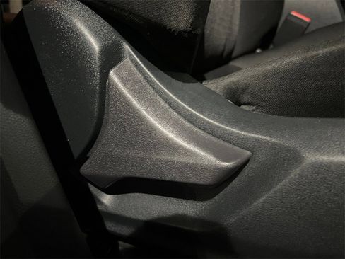 Used 2023 Subaru Ascent 8-Passenger image 15