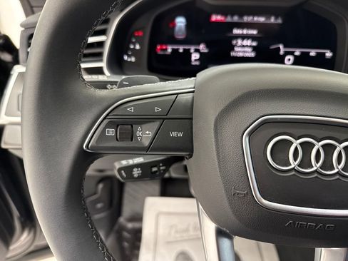 Used 2025 Audi Q8 Premium Plus image 25