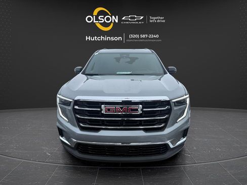 Certified 2025 GMC Acadia Elevation FWD image 8