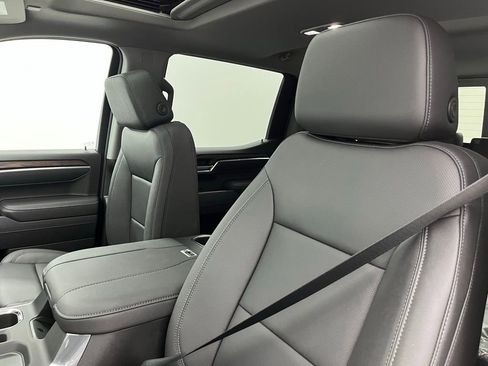 New 2026 GMC Sierra 1500 SLT w/ SLT Premium Package image 21