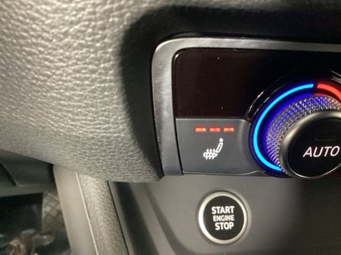 Certified 2025 Audi Q3 2.0T Premium w/ Convenience Package image 26