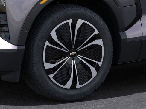 New 2025 Chevrolet Blazer EV LT image 9