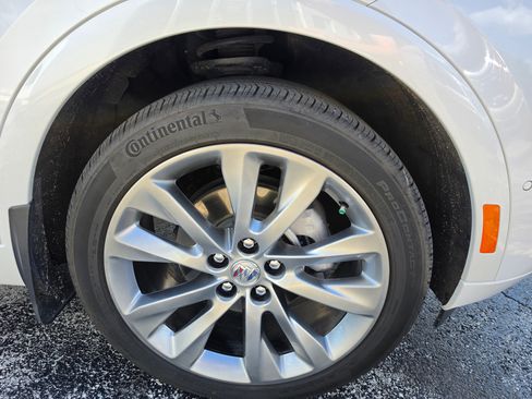 Used 2023 Buick Envision Avenir AWD/4WD image 17