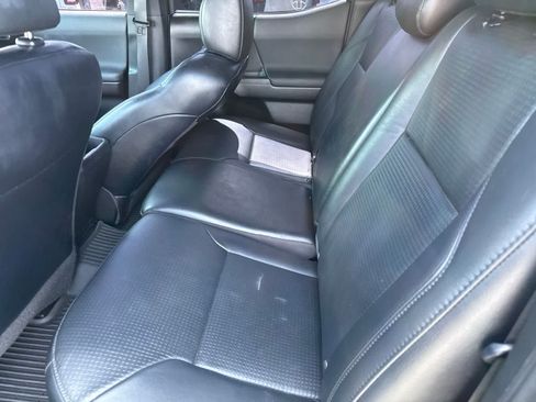 Used 2021 Toyota Tacoma TRD Sport w/ TRD Premium Sport Package RWD image 26