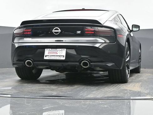 Used 2024 Nissan Z Performance w/ Floor Mat Package RWD image 23