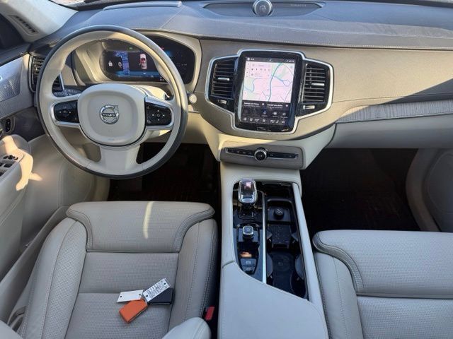 Used 2024 Volvo XC90 T8 Ultimate w/ Lounge Package AWD/4WD image 8