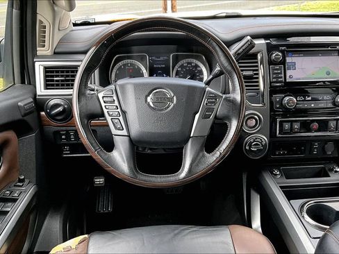 Used 2018 Nissan Titan Platinum Reserve w/ Platinum Utility Package AWD/4WD image 5