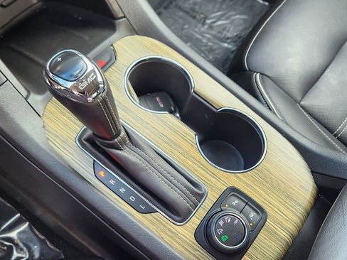 Used 2019 GMC Acadia Denali w/ Technology Package image 18