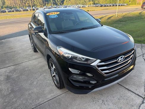 Used 2017 Hyundai Tucson Sport FWD image 5