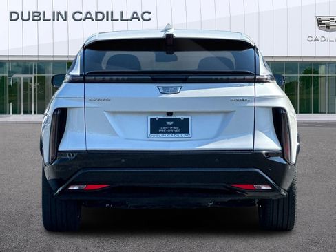 Certified 2024 Cadillac Lyriq Sport w/ LPO, Floor Liner Package AWD/4WD image 5
