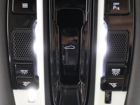 Used 2019 Porsche Cayenne S AWD/4WD image 27
