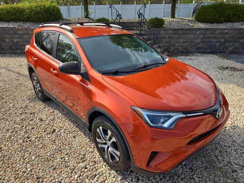 Used 2016 Toyota RAV4 LE AWD/4WD image 28