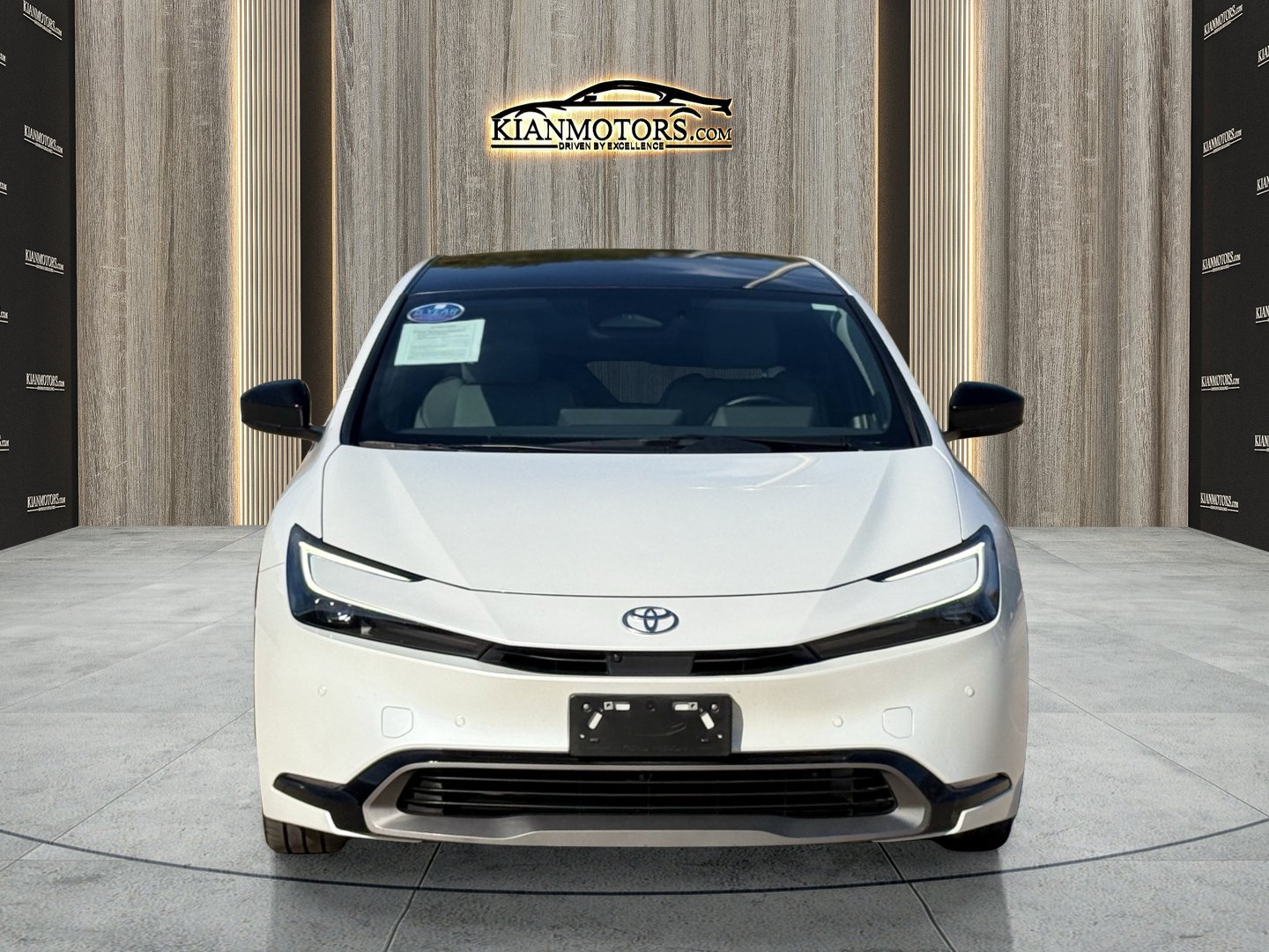 Used 2023 Toyota Prius Limited w/ Limited Premium Package AWD/4WD image 6